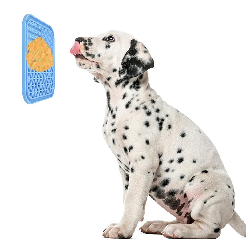 Silicone Dog Lick Pad Mat For Pet Dogs Cats Slow Food Bowls With suction cup Feeding Food Bowl Dog Slow Feeders Treat Dispensing