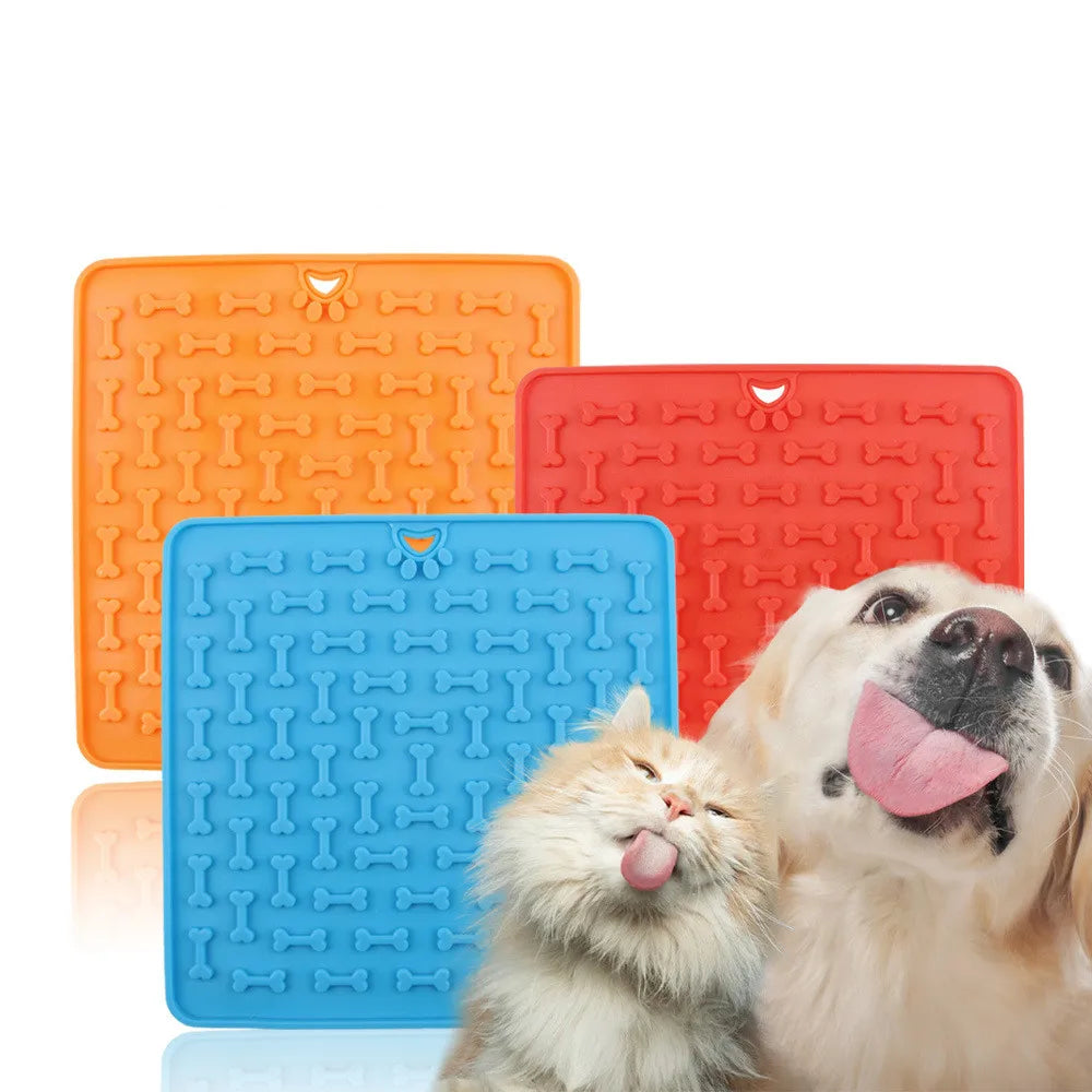 Pet Supplies Dog Silicone Distracted Licking Food Pad Cat Slow Food Bowl Sucker Placemat Pet Anti-slip Anti-choking Eating Gear